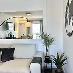 Vista By The Nest - Center Hd Apartman *